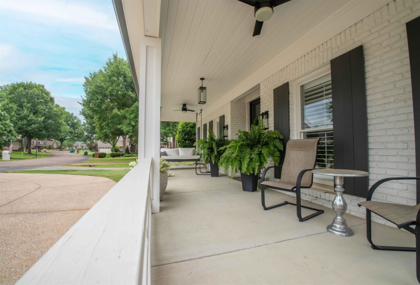 2125 GLENALDEN DR, Germantown, Tennessee 38139, 3 Bedrooms Bedrooms, 7 Rooms Rooms,3.1 BathroomsBathrooms,Residential,For Sale,GLENALDEN,10224472