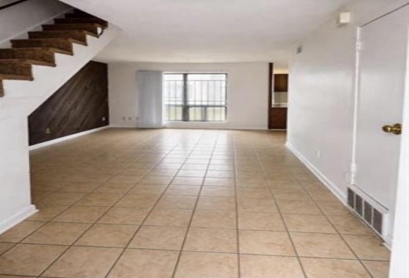 4701 QUEENS LACE CT, Memphis, Tennessee 38118, 2 Bedrooms Bedrooms, 5 Rooms Rooms,1.1 BathroomsBathrooms,Rental Properties,For Sale,QUEENS LACE,10224480