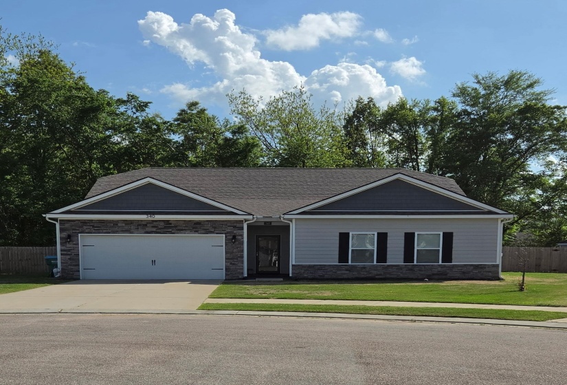 340 DRIFTWOOD LOOP, Oakland, Tennessee 38060, 4 Bedrooms Bedrooms, 7 Rooms Rooms,2 BathroomsBathrooms,Rental Properties,For Sale,DRIFTWOOD,10224485