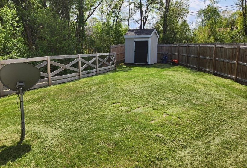 340 DRIFTWOOD LOOP, Oakland, Tennessee 38060, 4 Bedrooms Bedrooms, 7 Rooms Rooms,2 BathroomsBathrooms,Rental Properties,For Sale,DRIFTWOOD,10224485