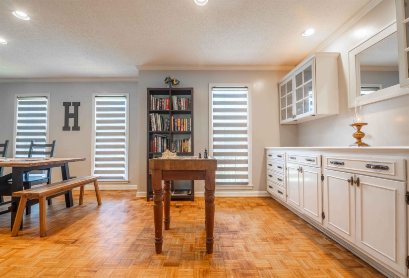 6102 SUGAR TREE DR, Bartlett, Tennessee 38134, 3 Bedrooms Bedrooms, 7 Rooms Rooms,3 BathroomsBathrooms,Residential,For Sale,SUGAR TREE,10224487