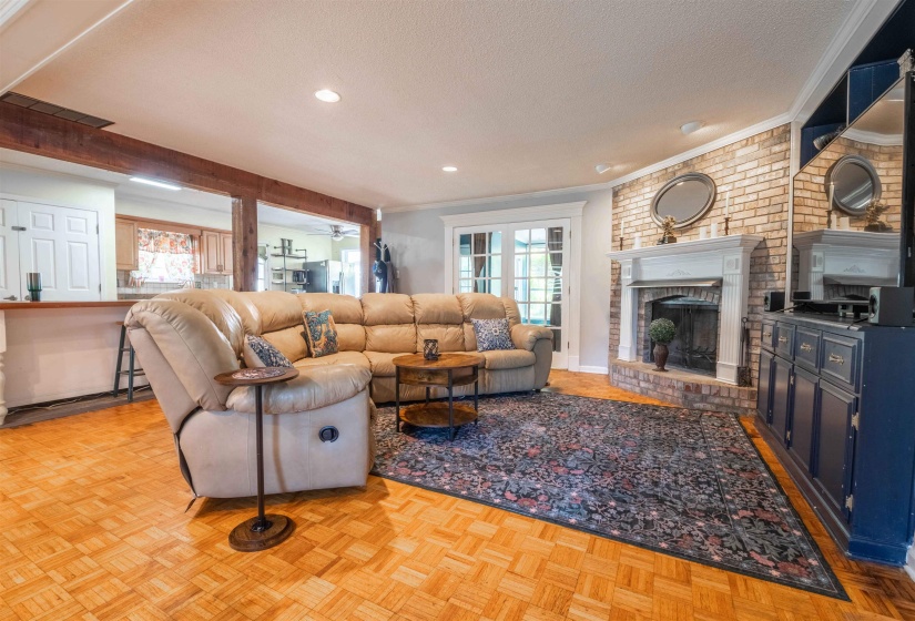 6102 SUGAR TREE DR, Bartlett, Tennessee 38134, 3 Bedrooms Bedrooms, 7 Rooms Rooms,3 BathroomsBathrooms,Residential,For Sale,SUGAR TREE,10224487