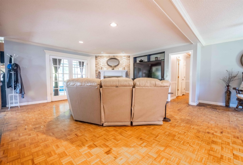 6102 SUGAR TREE DR, Bartlett, Tennessee 38134, 3 Bedrooms Bedrooms, 7 Rooms Rooms,3 BathroomsBathrooms,Residential,For Sale,SUGAR TREE,10224487