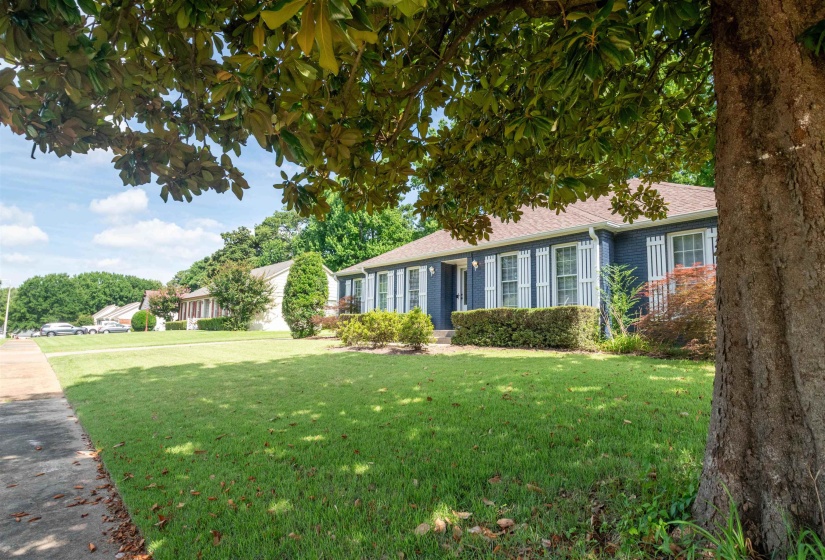 6102 SUGAR TREE DR, Bartlett, Tennessee 38134, 3 Bedrooms Bedrooms, 7 Rooms Rooms,3 BathroomsBathrooms,Residential,For Sale,SUGAR TREE,10224487