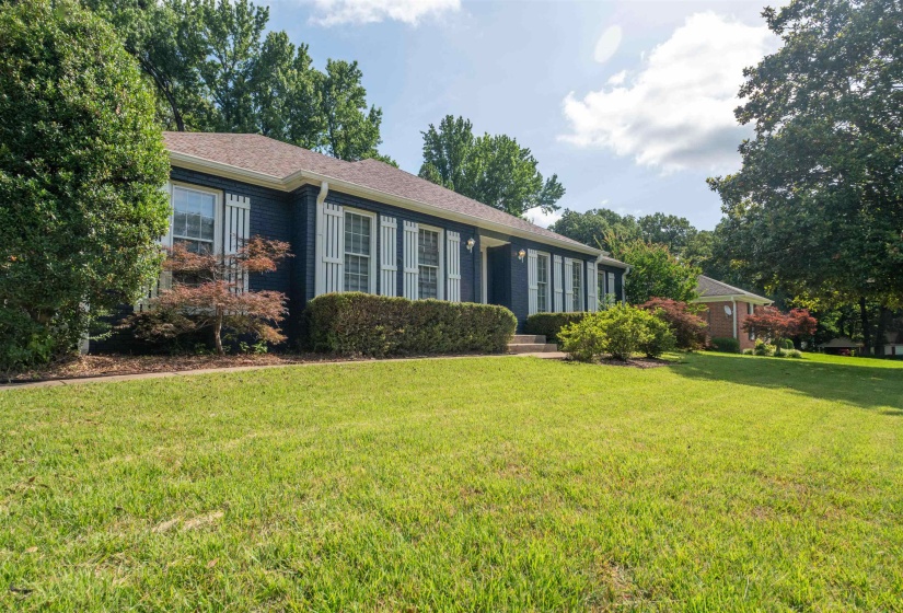 6102 SUGAR TREE DR, Bartlett, Tennessee 38134, 3 Bedrooms Bedrooms, 7 Rooms Rooms,3 BathroomsBathrooms,Residential,For Sale,SUGAR TREE,10224487