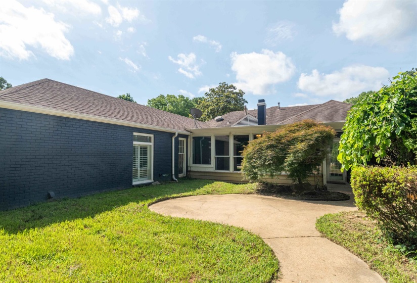 6102 SUGAR TREE DR, Bartlett, Tennessee 38134, 3 Bedrooms Bedrooms, 7 Rooms Rooms,3 BathroomsBathrooms,Residential,For Sale,SUGAR TREE,10224487