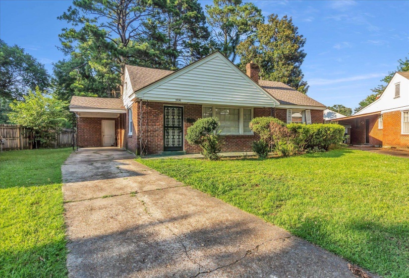 3996 CANTERBURY DR, Memphis, Tennessee 38122, 3 Bedrooms Bedrooms, 8 Rooms Rooms,2 BathroomsBathrooms,Residential,For Sale,CANTERBURY,10224491