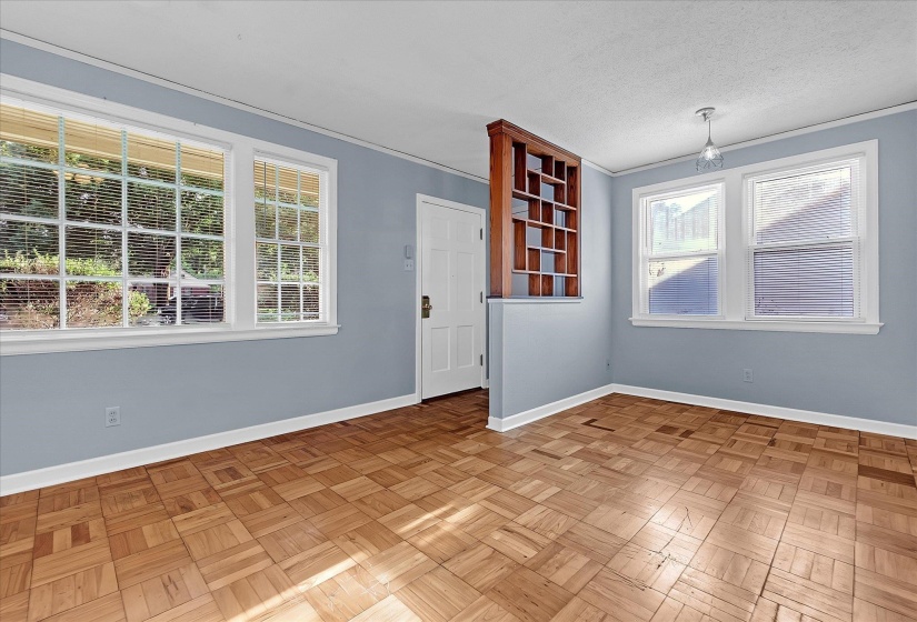 3996 CANTERBURY DR, Memphis, Tennessee 38122, 3 Bedrooms Bedrooms, 8 Rooms Rooms,2 BathroomsBathrooms,Residential,For Sale,CANTERBURY,10224491