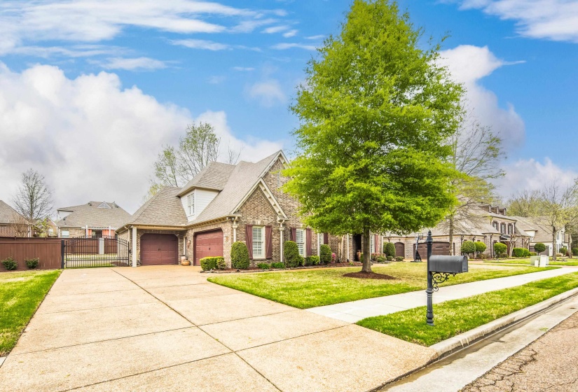 4631 PECAN HARVEST DR, Collierville, Tennessee 38017, 4 Bedrooms Bedrooms, 9 Rooms Rooms,3.1 BathroomsBathrooms,Residential,For Sale,PECAN HARVEST,10224502