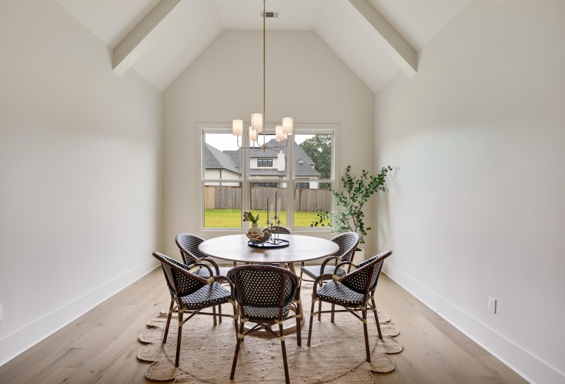 9121 CHEATHAM LN, Germantown, Tennessee 38138, 5 Bedrooms Bedrooms, 11 Rooms Rooms,4.1 BathroomsBathrooms,Residential,For Sale,CHEATHAM,10224508