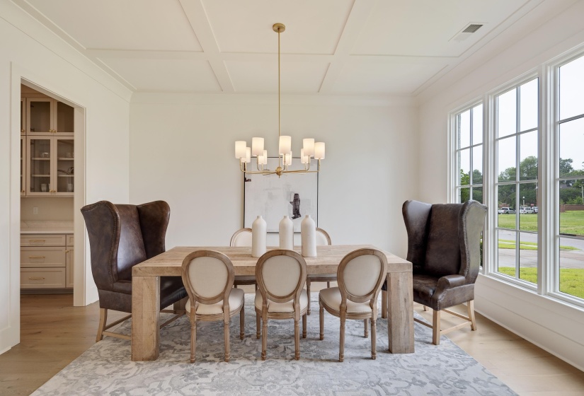 9121 CHEATHAM LN, Germantown, Tennessee 38138, 5 Bedrooms Bedrooms, 11 Rooms Rooms,4.1 BathroomsBathrooms,Residential,For Sale,CHEATHAM,10224508