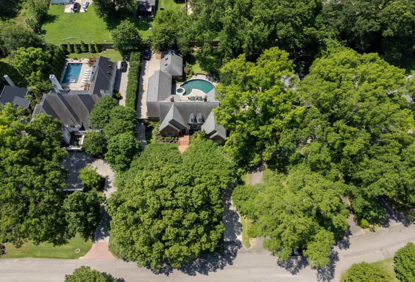 3595 GALLOWAY DR, Memphis, Tennessee 38111, 4 Bedrooms Bedrooms, 10 Rooms Rooms,5 BathroomsBathrooms,Residential,For Sale,GALLOWAY,10224511