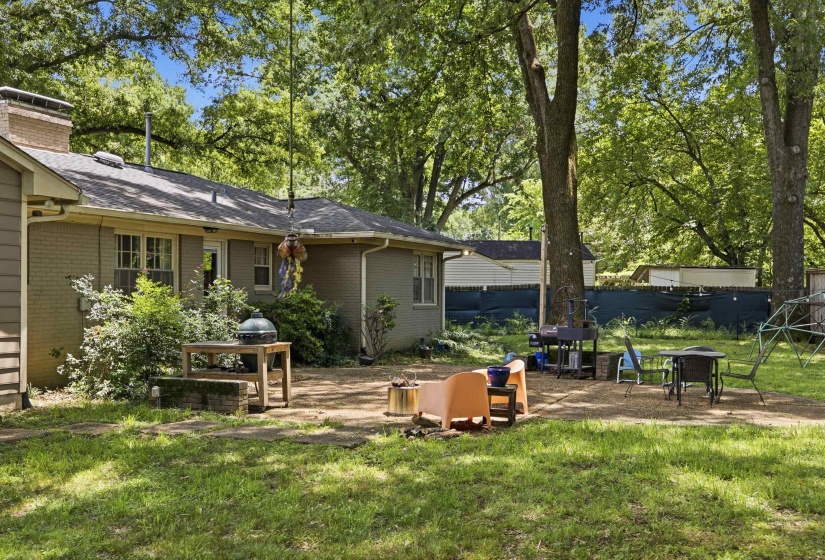 53 WALNUT GROVE CIR, Memphis, Tennessee 38117, 3 Bedrooms Bedrooms, 7 Rooms Rooms,2 BathroomsBathrooms,Residential,For Sale,WALNUT GROVE,10224525