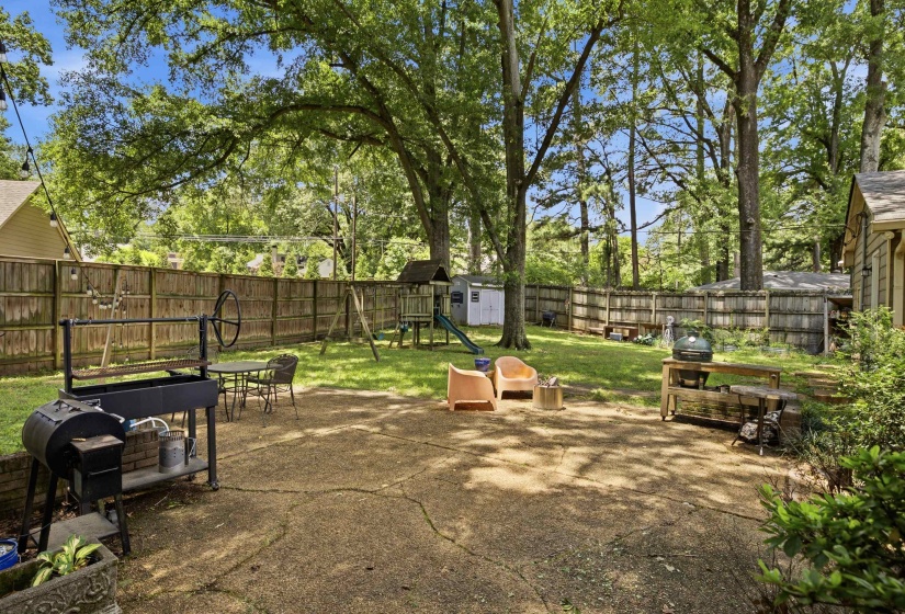53 WALNUT GROVE CIR, Memphis, Tennessee 38117, 3 Bedrooms Bedrooms, 7 Rooms Rooms,2 BathroomsBathrooms,Residential,For Sale,WALNUT GROVE,10224525