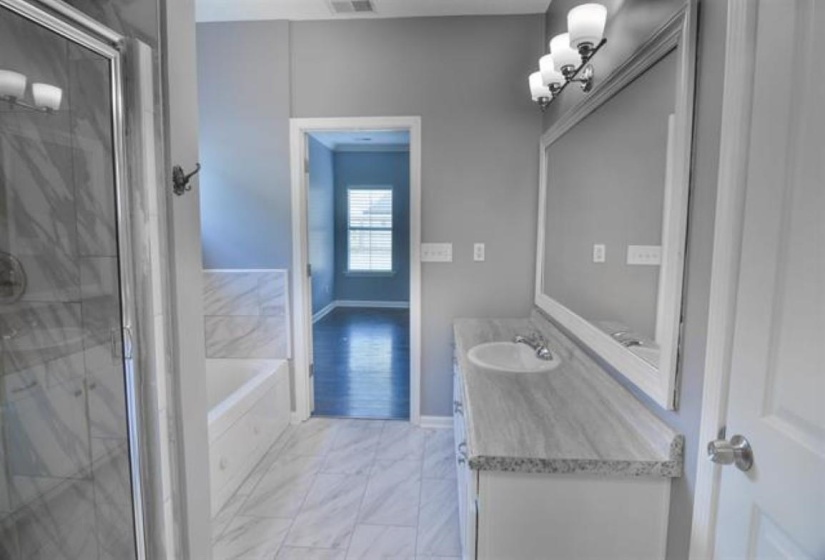 3430 ROXEE RUN CV, Bartlett, Tennessee 38133, 4 Bedrooms Bedrooms, 7 Rooms Rooms,2.1 BathroomsBathrooms,Rental Properties,For Sale,ROXEE RUN,10224542