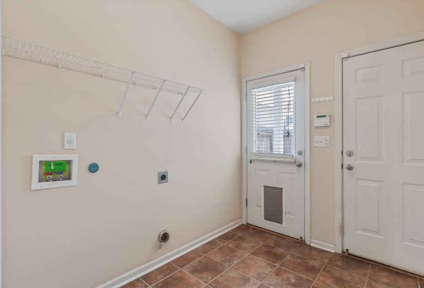 1425 ISLAND TOWN DR, Memphis, Tennessee 38103, 2 Bedrooms Bedrooms, 6 Rooms Rooms,2 BathroomsBathrooms,Rental Properties,For Sale,ISLAND TOWN,10224549