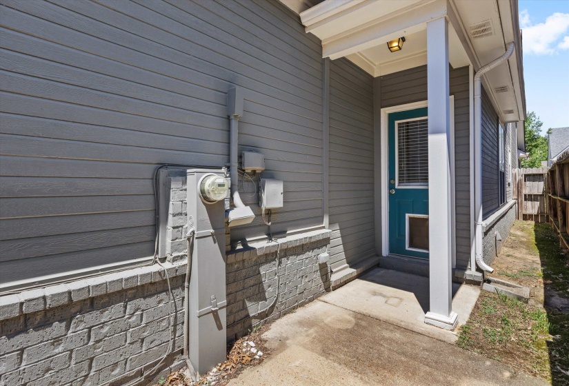 1425 ISLAND TOWN DR, Memphis, Tennessee 38103, 2 Bedrooms Bedrooms, 6 Rooms Rooms,2 BathroomsBathrooms,Rental Properties,For Sale,ISLAND TOWN,10224549