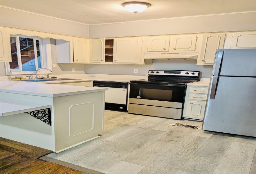 111 GREER ST, Memphis, Tennessee 38111, 3 Bedroom Bedrooms, 8 Room Rooms,2 BathroomBathrooms,Residential,For Sale,GREER,0,10221335