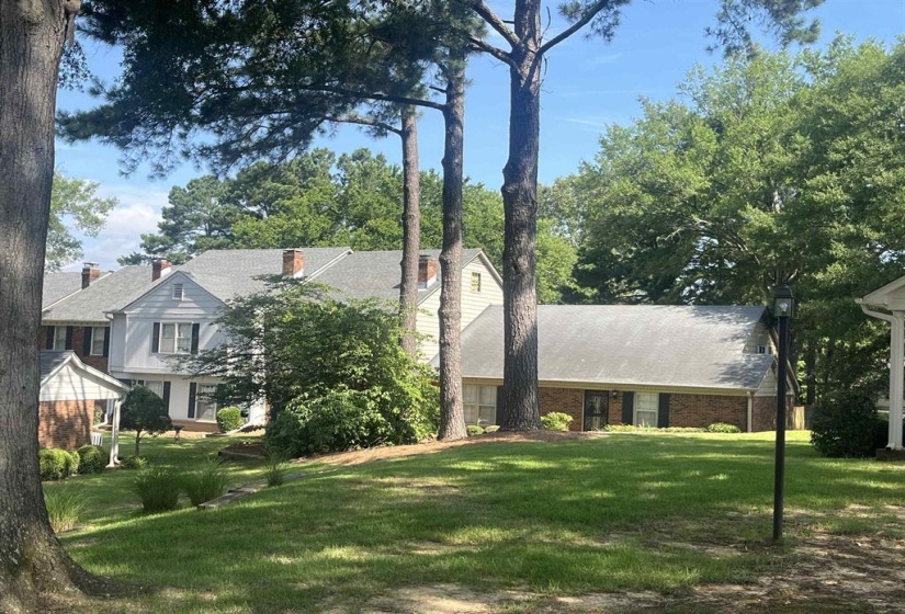 6960 COUNTRY RD, Germantown, Tennessee 38138, 3 Bedrooms Bedrooms, 8 Rooms Rooms,2.1 BathroomsBathrooms,Residential,For Sale,COUNTRY,10224537