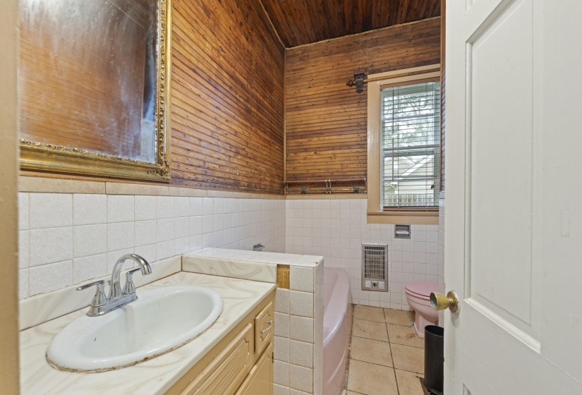 407 MAIN ST, Whiteville, Tennessee 38075-4903, 3 Bedrooms Bedrooms, 7 Rooms Rooms,2 BathroomsBathrooms,Residential,For Sale,MAIN,10224539