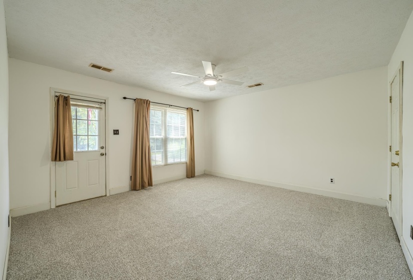 417 TENNESSEE ST, Savannah, Tennessee 38372, 4 Bedrooms Bedrooms, 9 Rooms Rooms,2 BathroomsBathrooms,Residential,For Sale,TENNESSEE,10224545