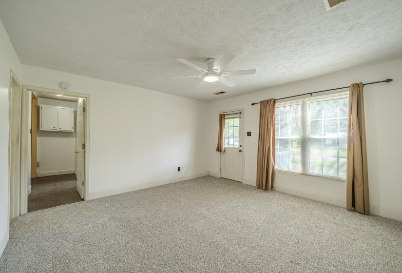 417 TENNESSEE ST, Savannah, Tennessee 38372, 4 Bedrooms Bedrooms, 9 Rooms Rooms,2 BathroomsBathrooms,Residential,For Sale,TENNESSEE,10224545