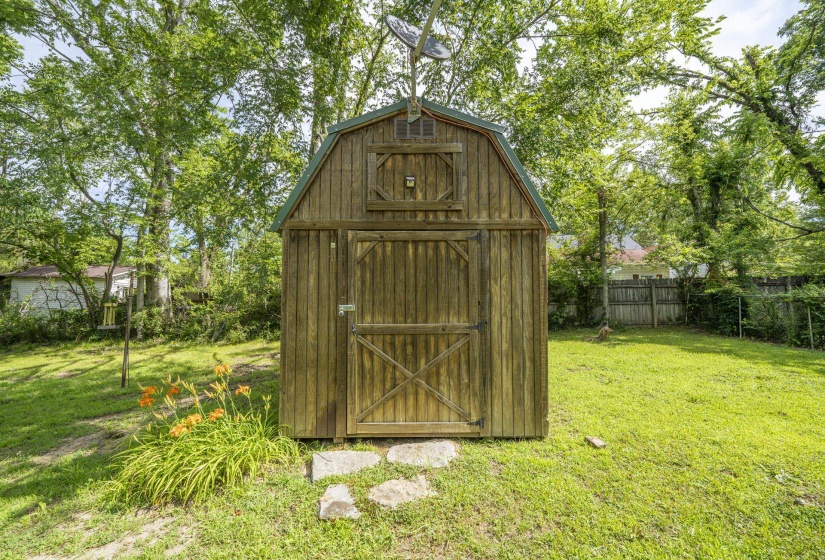 417 TENNESSEE ST, Savannah, Tennessee 38372, 4 Bedrooms Bedrooms, 9 Rooms Rooms,2 BathroomsBathrooms,Residential,For Sale,TENNESSEE,10224545