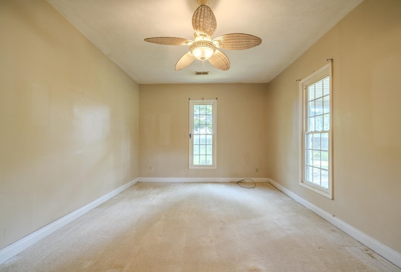 417 TENNESSEE ST, Savannah, Tennessee 38372, 4 Bedrooms Bedrooms, 9 Rooms Rooms,2 BathroomsBathrooms,Residential,For Sale,TENNESSEE,10224545