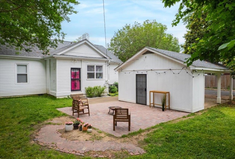 726 TREZEVANT ST, Memphis, Tennessee 38112, 3 Bedroom Bedrooms, 6 Room Rooms,2 BathroomBathrooms,Residential,For Sale,TREZEVANT,0,10222952