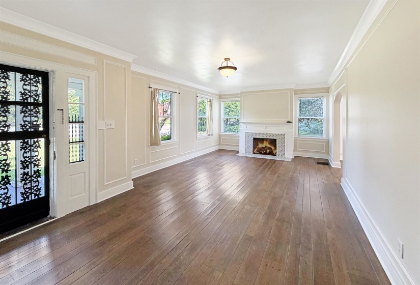 726 TREZEVANT ST, Memphis, Tennessee 38112, 3 Bedroom Bedrooms, 6 Room Rooms,2 BathroomBathrooms,Residential,For Sale,TREZEVANT,0,10222952