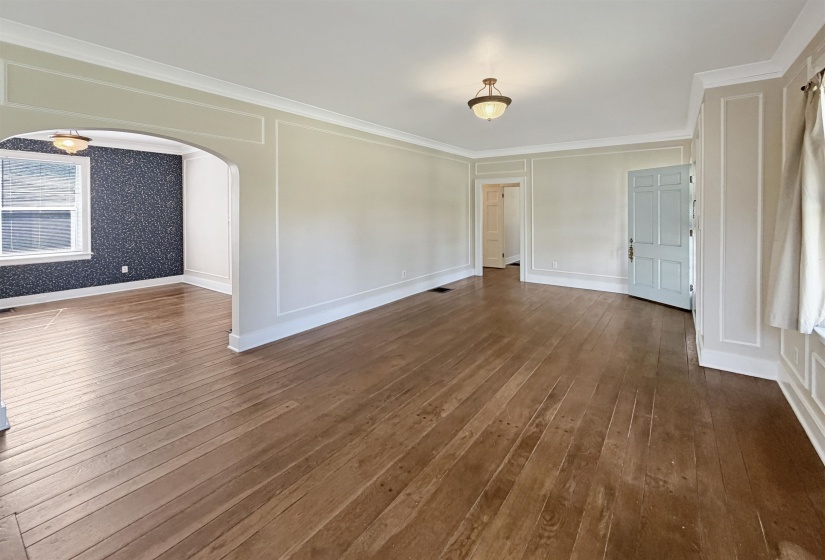 726 TREZEVANT ST, Memphis, Tennessee 38112, 3 Bedroom Bedrooms, 6 Room Rooms,2 BathroomBathrooms,Residential,For Sale,TREZEVANT,0,10222952