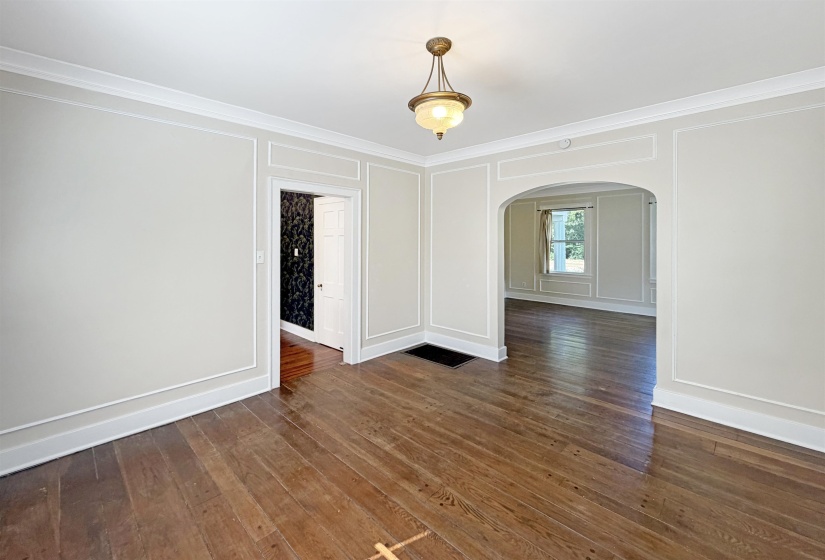 726 TREZEVANT ST, Memphis, Tennessee 38112, 3 Bedroom Bedrooms, 6 Room Rooms,2 BathroomBathrooms,Residential,For Sale,TREZEVANT,0,10222952