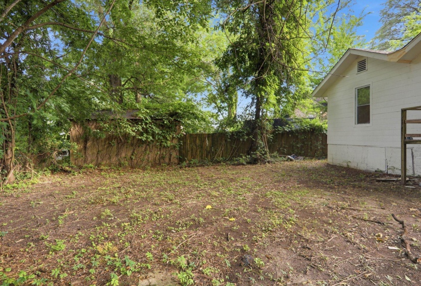 570 MARIANNA ST, Memphis, Tennessee 38111, 4 Bedrooms Bedrooms, 8 Rooms Rooms,2 BathroomsBathrooms,Residential,For Sale,MARIANNA,10224543