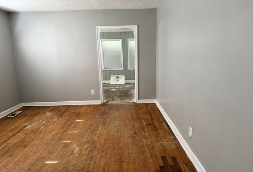 2757 STEELE ST, Memphis, Tennessee 38127, 3 Bedrooms Bedrooms, 6 Rooms Rooms,1 BathroomBathrooms,Residential,For Sale,STEELE,10224560