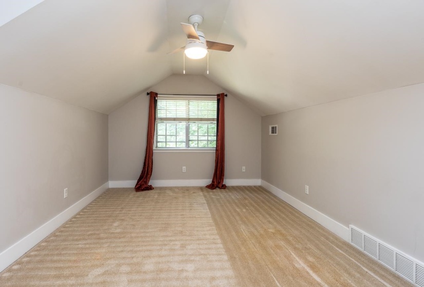 4124 HEDGE HILLS AVE, Memphis, Tennessee 38117, 3 Bedrooms Bedrooms, 7 Rooms Rooms,3 BathroomsBathrooms,Residential,For Sale,HEDGE HILLS,10224562
