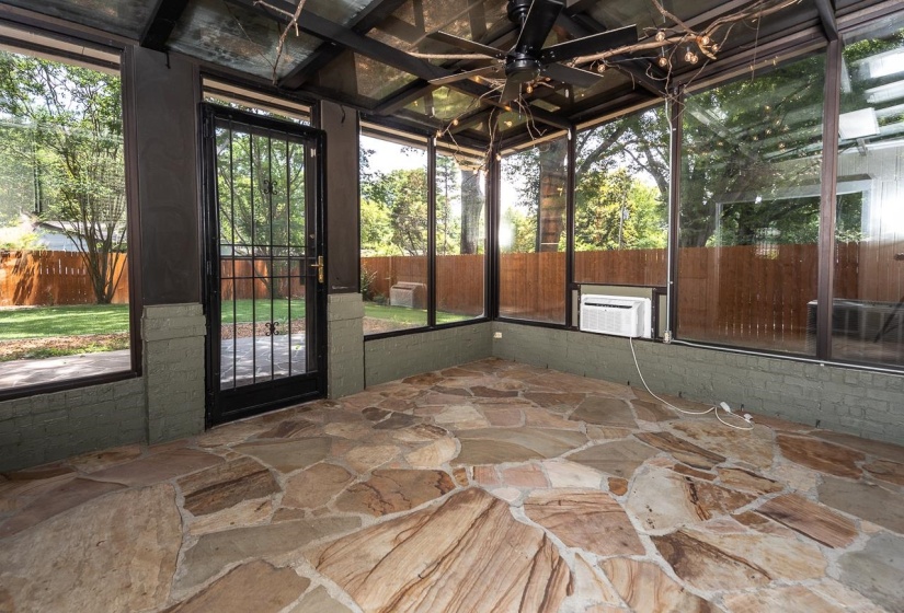 4124 HEDGE HILLS AVE, Memphis, Tennessee 38117, 3 Bedrooms Bedrooms, 7 Rooms Rooms,3 BathroomsBathrooms,Residential,For Sale,HEDGE HILLS,10224562