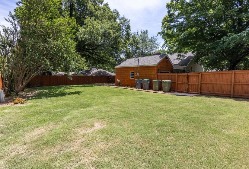 4124 HEDGE HILLS AVE, Memphis, Tennessee 38117, 3 Bedrooms Bedrooms, 7 Rooms Rooms,3 BathroomsBathrooms,Residential,For Sale,HEDGE HILLS,10224562