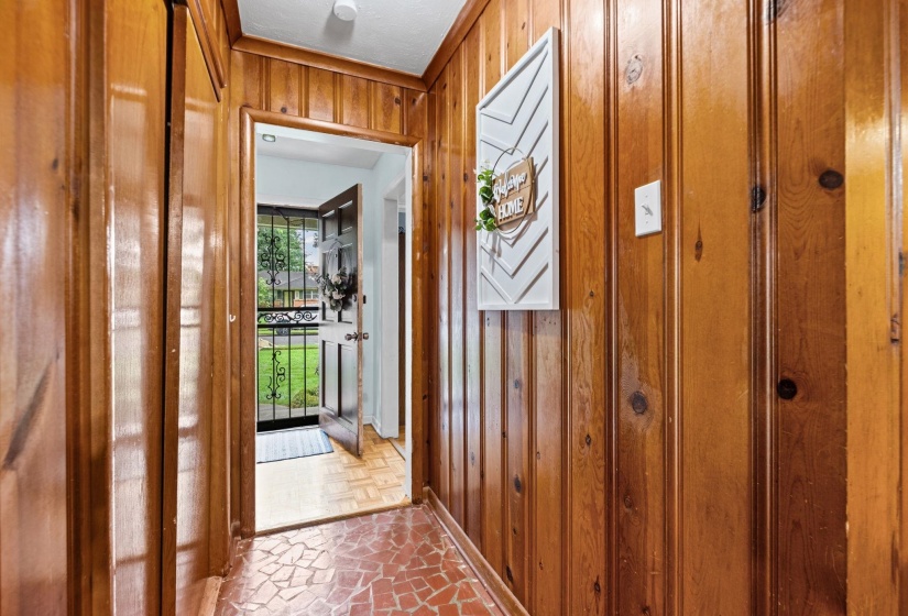 5084 WOODLARK AVE, Memphis, Tennessee 38117, 3 Bedrooms Bedrooms, 7 Rooms Rooms,2 BathroomsBathrooms,Residential,For Sale,WOODLARK,10224565