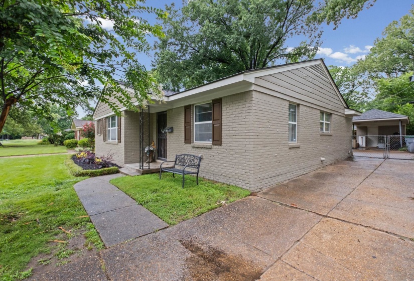 5084 WOODLARK AVE, Memphis, Tennessee 38117, 3 Bedrooms Bedrooms, 7 Rooms Rooms,2 BathroomsBathrooms,Residential,For Sale,WOODLARK,10224565