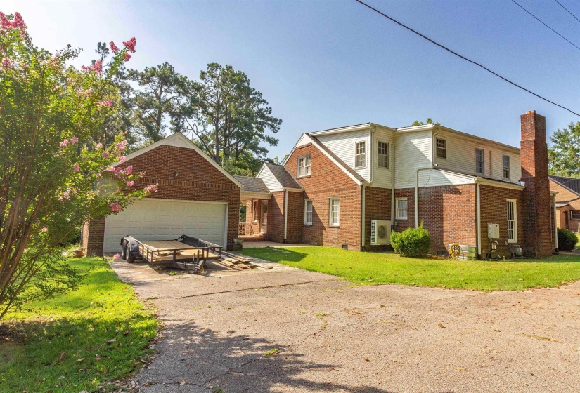 228 THIRD ST, Selmer, Tennessee 38375, 5 Bedroom Bedrooms, 10 Room Rooms,3 BathroomBathrooms,Residential,For Sale,THIRD,0,10224566