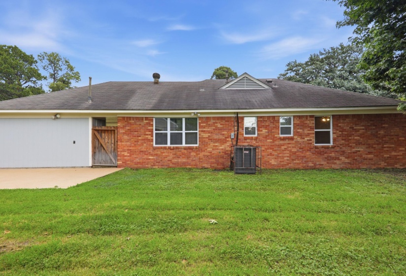 3115 CURTIS ST, Memphis, Tennessee 38118, 3 Bedrooms Bedrooms, 5 Rooms Rooms,1.1 BathroomsBathrooms,Residential,For Sale,CURTIS,10224569