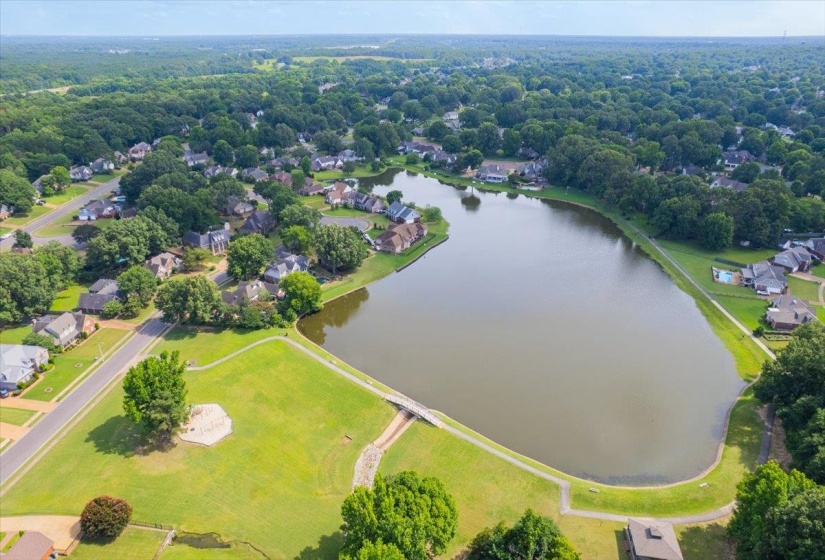 846 LANCELOT CIR, Collierville, Tennessee 38017, 4 Bedrooms Bedrooms, 8 Rooms Rooms,3.1 BathroomsBathrooms,Residential,For Sale,LANCELOT,10224576