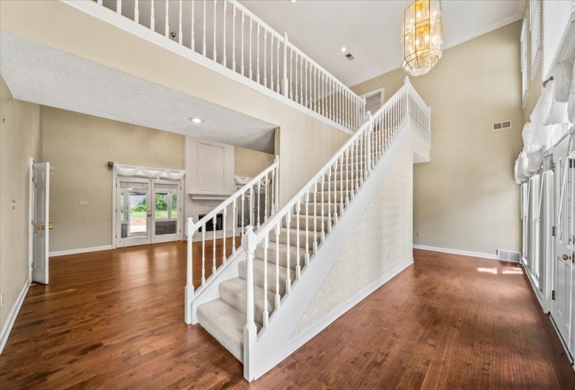 846 LANCELOT CIR, Collierville, Tennessee 38017, 4 Bedrooms Bedrooms, 8 Rooms Rooms,3.1 BathroomsBathrooms,Residential,For Sale,LANCELOT,10224576