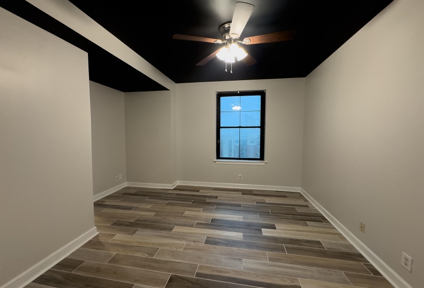 109 MAIN ST, Memphis, Tennessee 38103, 1 Bedroom Bedrooms, 3 Room Rooms,1 BathroomBathrooms,Residential,For Sale,MAIN,0,10224578