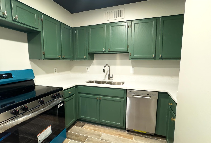 109 MAIN ST, Memphis, Tennessee 38103, 1 Bedroom Bedrooms, 3 Room Rooms,1 BathroomBathrooms,Residential,For Sale,MAIN,0,10224578