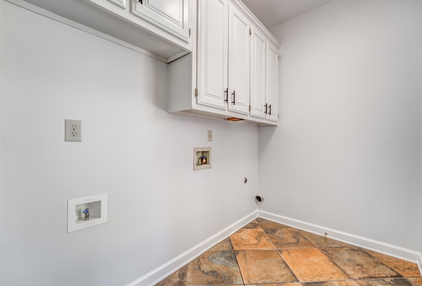 9426 ALEX DICKSON CV, Bartlett, Tennessee 38133, 5 Bedrooms Bedrooms, 9 Rooms Rooms,3.1 BathroomsBathrooms,Residential,For Sale,ALEX DICKSON,10224585
