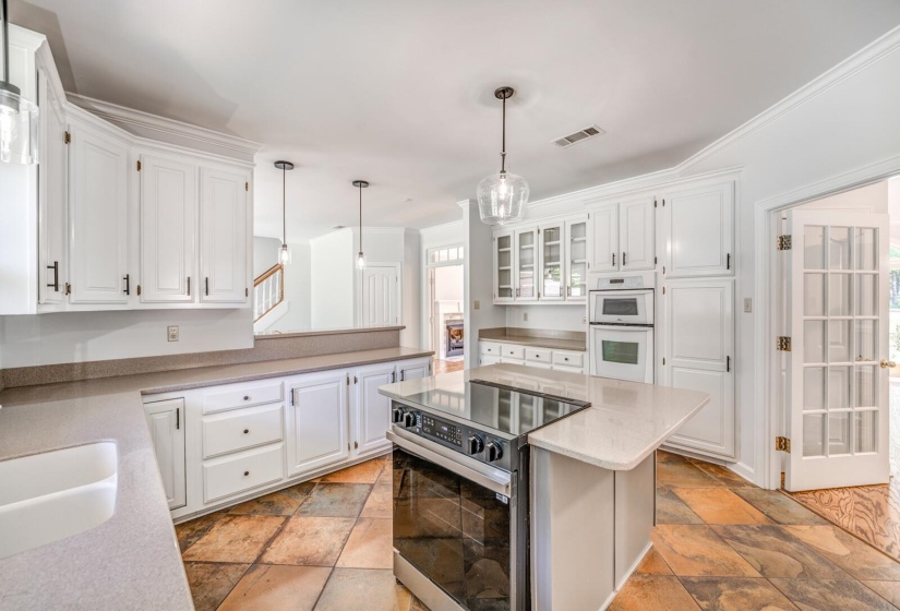 9426 ALEX DICKSON CV, Bartlett, Tennessee 38133, 5 Bedrooms Bedrooms, 9 Rooms Rooms,3.1 BathroomsBathrooms,Residential,For Sale,ALEX DICKSON,10224585