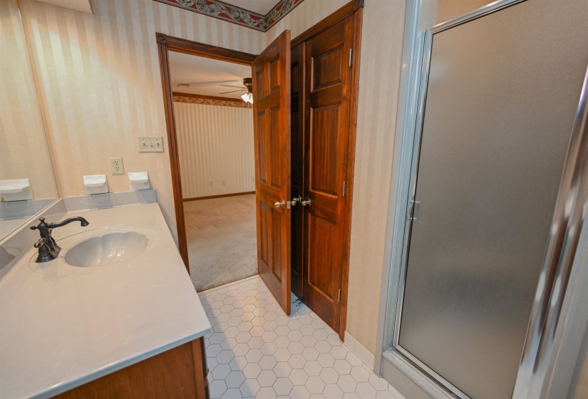 3746 BROADWAY RD, Bartlett, Tennessee 38135, 4 Bedrooms Bedrooms, 7 Rooms Rooms,2 BathroomsBathrooms,Residential,For Sale,BROADWAY,10221203