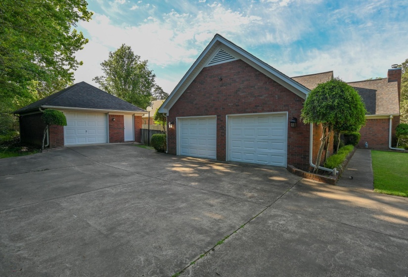 3746 BROADWAY RD, Bartlett, Tennessee 38135, 4 Bedrooms Bedrooms, 7 Rooms Rooms,2 BathroomsBathrooms,Residential,For Sale,BROADWAY,10221203