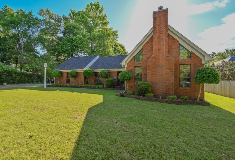 3746 BROADWAY RD, Bartlett, Tennessee 38135, 4 Bedrooms Bedrooms, 7 Rooms Rooms,2 BathroomsBathrooms,Residential,For Sale,BROADWAY,10221203